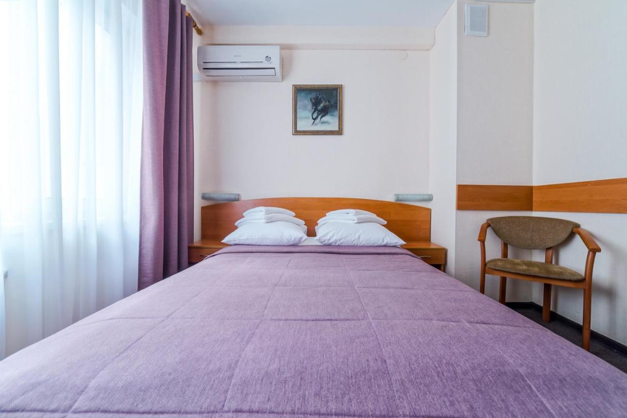 Zvezda Hotel Minsk Dış mekan fotoğraf